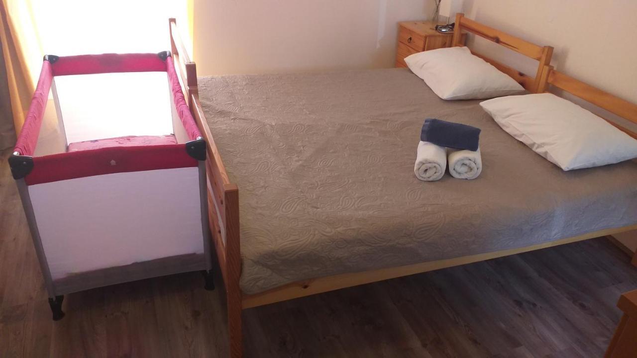 Relax In Crni Kal 2 Apartman Kültér fotó